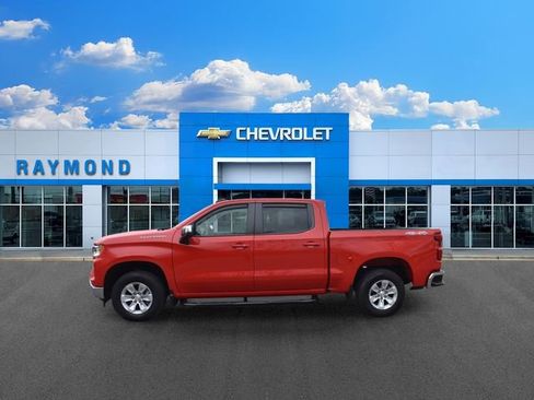 Used 2023 Chevrolet Silverado 1500 LT AWD/4WD image 6