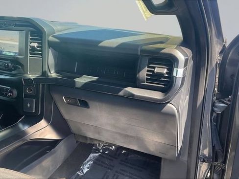 Used 2022 Ford F150 XL w/ STX Appearance Package RWD image 17