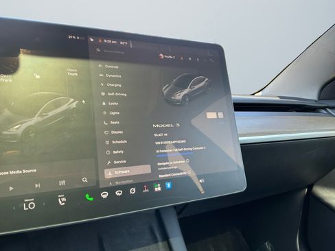 Used 2023 Tesla Model 3 Standard Range RWD image 11