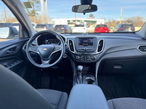 Used 2023 Chevrolet Equinox LT image 13