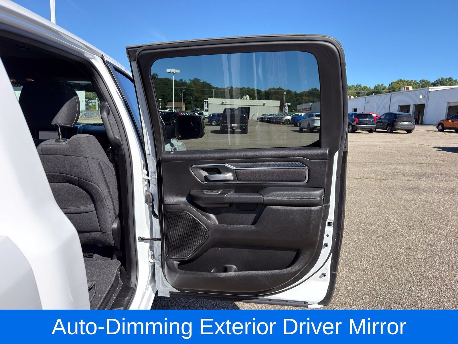 Used 2025 RAM 1500 Big Horn AWD/4WD image 31