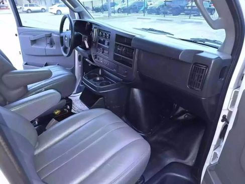 Used 2019 Chevrolet Express 2500 Extended w/ Driver Convenience Package RWD image 15