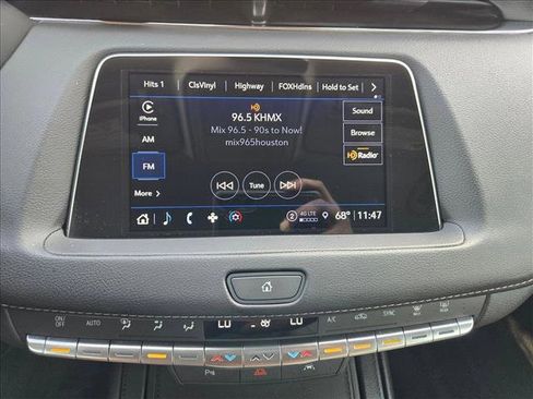 Used 2023 Cadillac XT4 Premium Luxury image 13