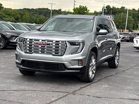 Used 2025 GMC Acadia Denali w/ Super Cruise Package FWD image 15