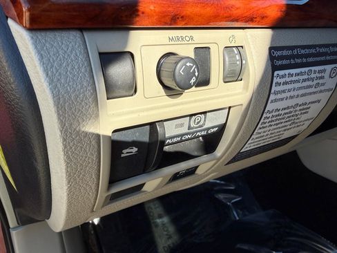 Used 2011 Subaru Outback 2.5i Limited w/ PWR Moonroof Pkg image 16