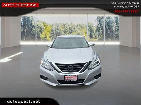 Used 2016 Nissan Altima 2.5 S w/ Power Driver Seat Package FWD image 2