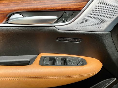 Used 2024 Cadillac XT5 Premium Luxury image 18