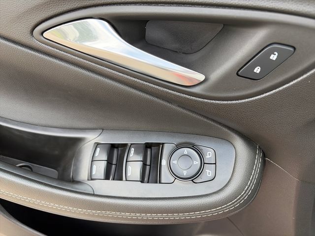 Used 2021 Buick Encore GX Preferred FWD image 11