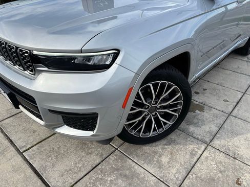 Used 2021 Jeep Grand Cherokee L Summit image 2