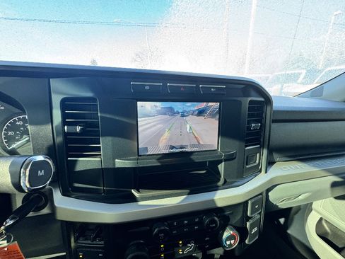 Used 2024 Ford F250 XLT image 32