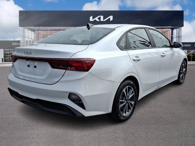 Certified 2023 Kia Forte LXS w/ LXS Technology Package FWD image 6