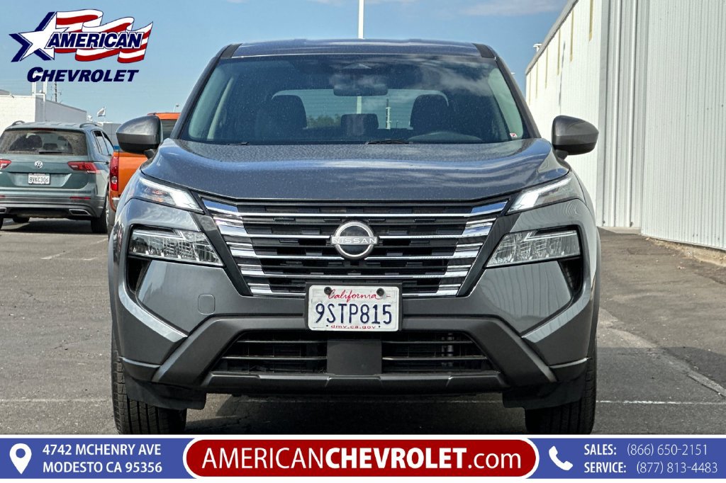 Used 2025 Nissan Rogue SV AWD/4WD image 9