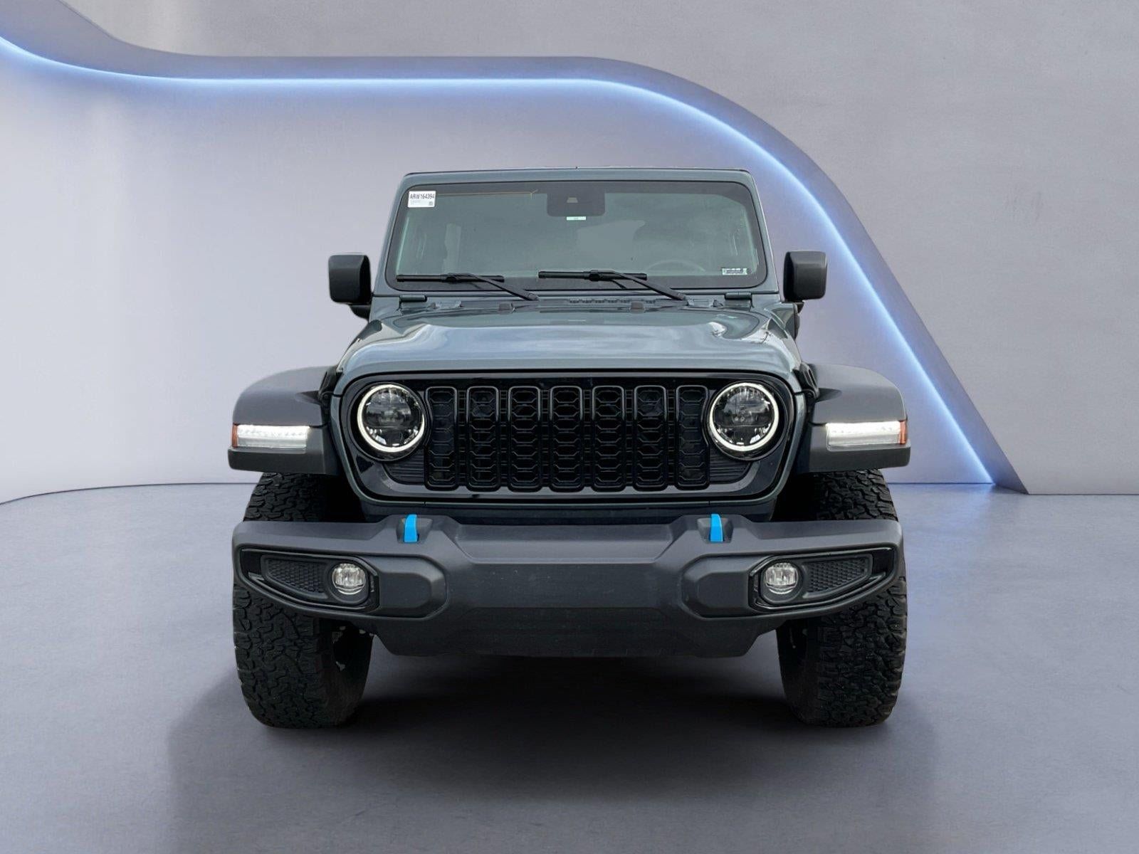 Used 2024 Jeep Wrangler Unlimited AWD/4WD image 8