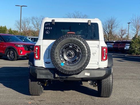 New 2025 Ford Bronco Outer Banks w/ Sasquatch Package AWD/4WD image 5
