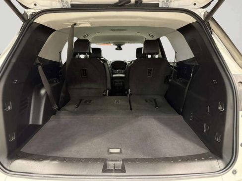 Used 2020 Chevrolet Traverse Premier AWD/4WD image 22