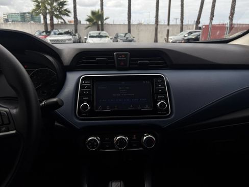 Used 2025 Nissan Versa SV FWD image 20