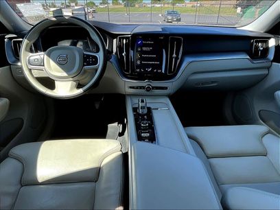 Used 2019 Volvo XC60 T8 Momentum w/ Advanced Package