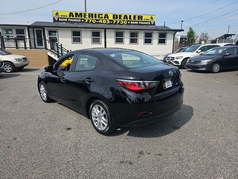 Used 2016 Scion iA FWD image 3