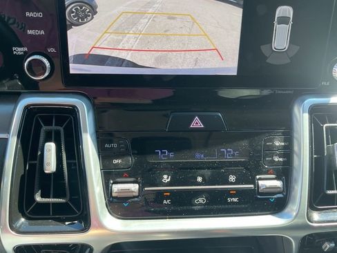 Used 2021 Kia Sorento SX image 8