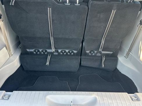 Used 2024 Chrysler Pacifica Touring-L image 16