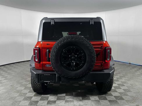 Used 2024 Ford Bronco Wildtrak image 7