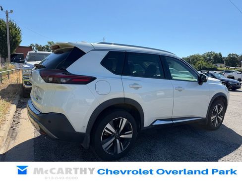 Used 2022 Nissan Rogue SL w/ SL Premium Package FWD image 3
