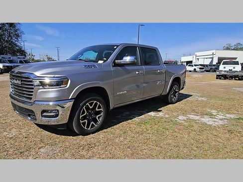 Used 2025 RAM 1500 Laramie image 23