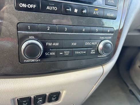 Used 2012 Nissan Quest LE w/ Value Cargo Pkg FWD image 23