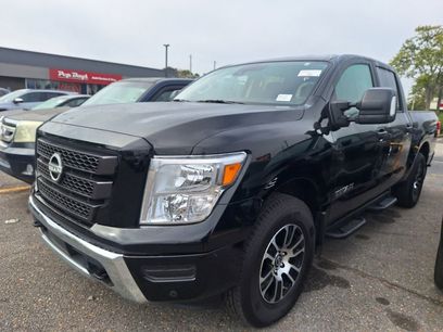 Used 2024 Nissan Titan SV w/ SV Convenience Package