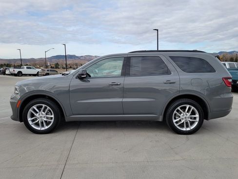 Used 2023 Dodge Durango GT image 2