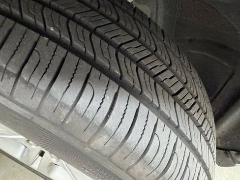 Used 2023 Dodge Charger SXT image 29