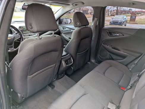 Used 2018 Chevrolet Malibu LT image 26