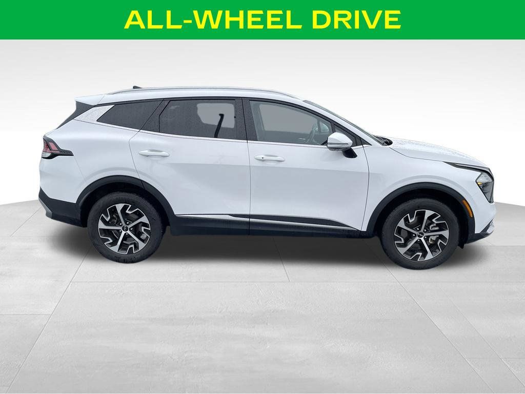 Used 2023 Kia Sportage EX AWD/4WD image 6