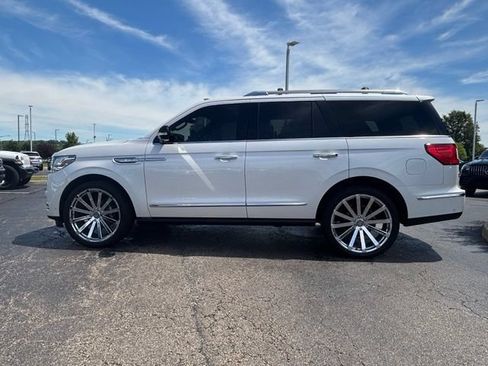 Used 2019 Lincoln Navigator Reserve AWD/4WD image 6