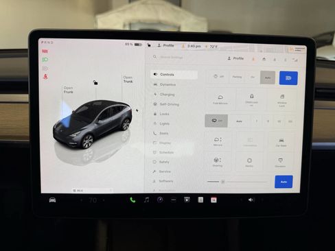 Used 2023 Tesla Model Y Long Range image 13