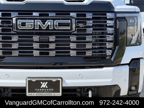 New 2026 GMC Sierra 2500 Denali Ultimate AWD/4WD image 8