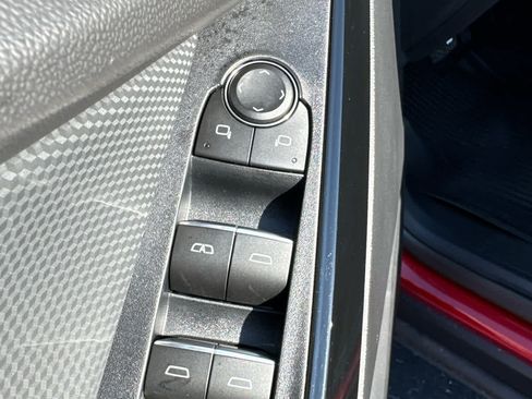 Used 2026 Chevrolet Equinox RS w/ Safety and Technology Package FWD image 16