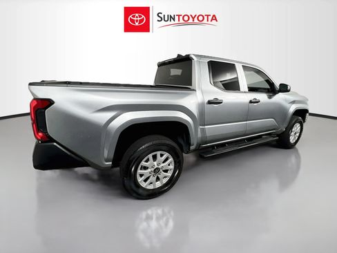 Used 2024 Toyota Tacoma SR AWD/4WD image 4