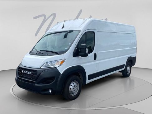 Used 2025 RAM ProMaster 2500 w/ Convenience Group FWD image 1