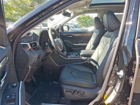 New 2026 Toyota Highlander Platinum AWD/4WD image 20