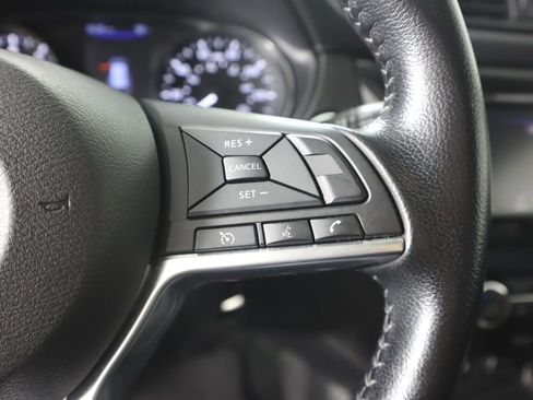 Certified 2020 Nissan Rogue SV image 14