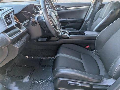 Used 2019 Honda Civic Sport image 11