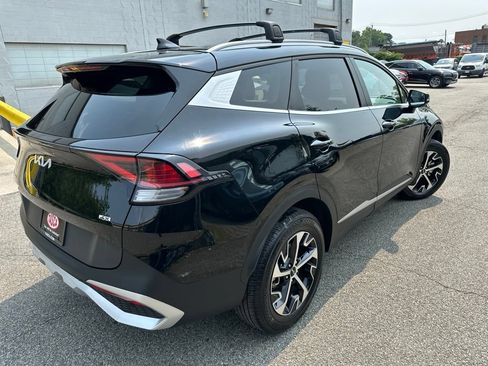 Used 2024 Kia Sportage EX AWD/4WD image 6