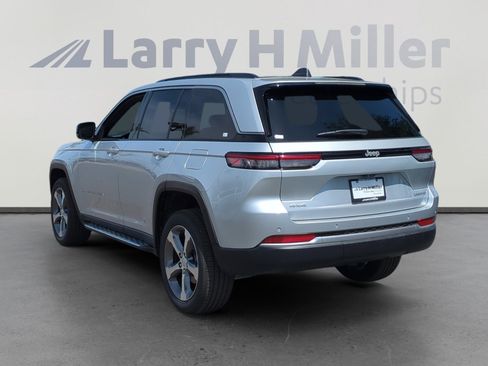 New 2026 Jeep Grand Cherokee Limited AWD/4WD image 3
