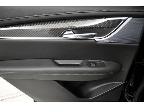 Certified 2023 Cadillac XT6 Premium Luxury AWD/4WD image 25