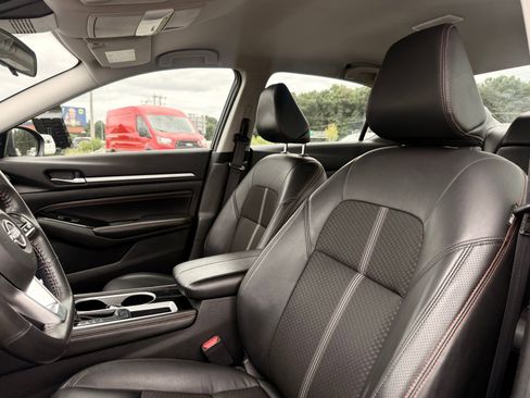 Used 2023 Nissan Altima 2.5 SR image 12