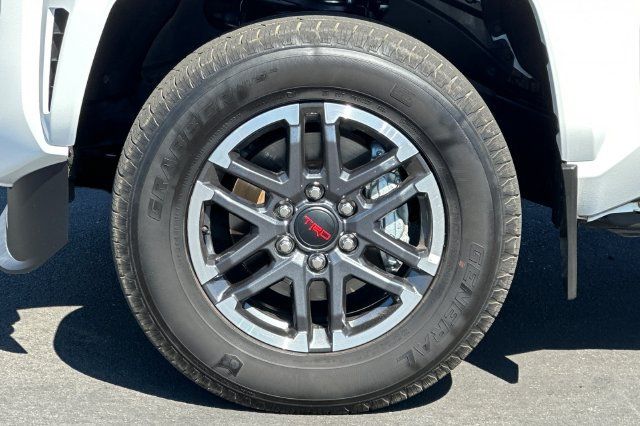 Certified 2024 Toyota Tacoma TRD Sport AWD/4WD image 30