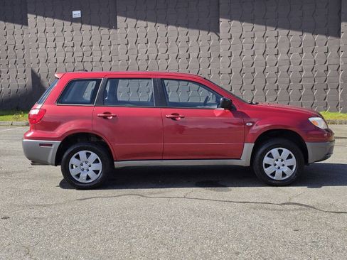 Used 2006 Mitsubishi Outlander LS FWD image 4