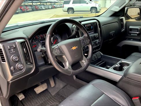 Used 2018 Chevrolet Silverado 1500 LT w/ Texas Edition image 18
