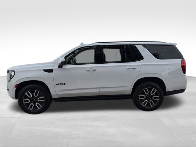 Used 2023 GMC Yukon AT4 w/ AT4 Premium Package AWD/4WD image 6